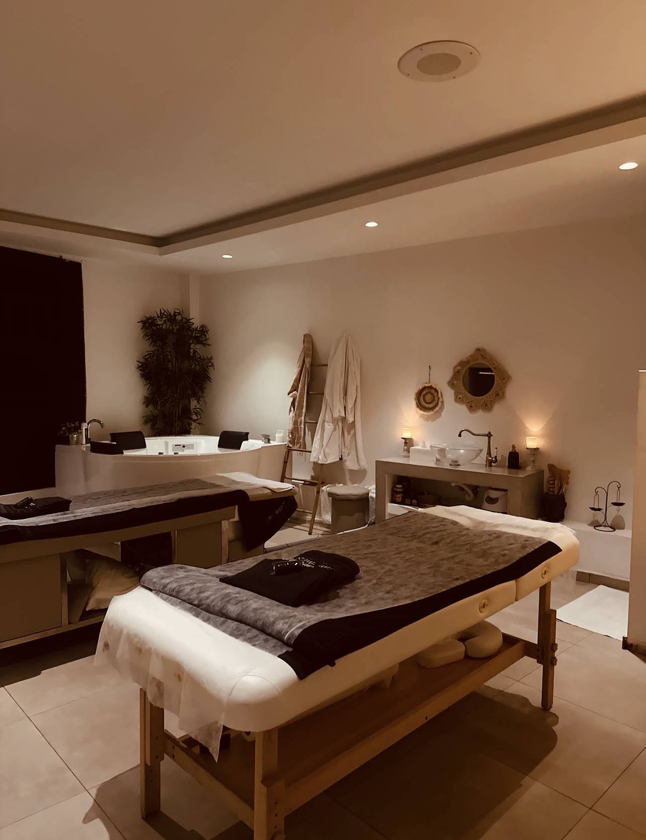 Signature Couples Massage + Sauna or Bathtub